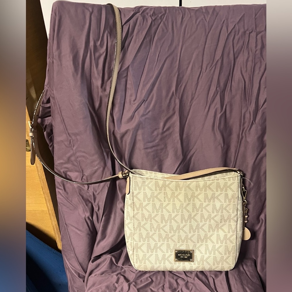 Michael Kors Crossbody Bag